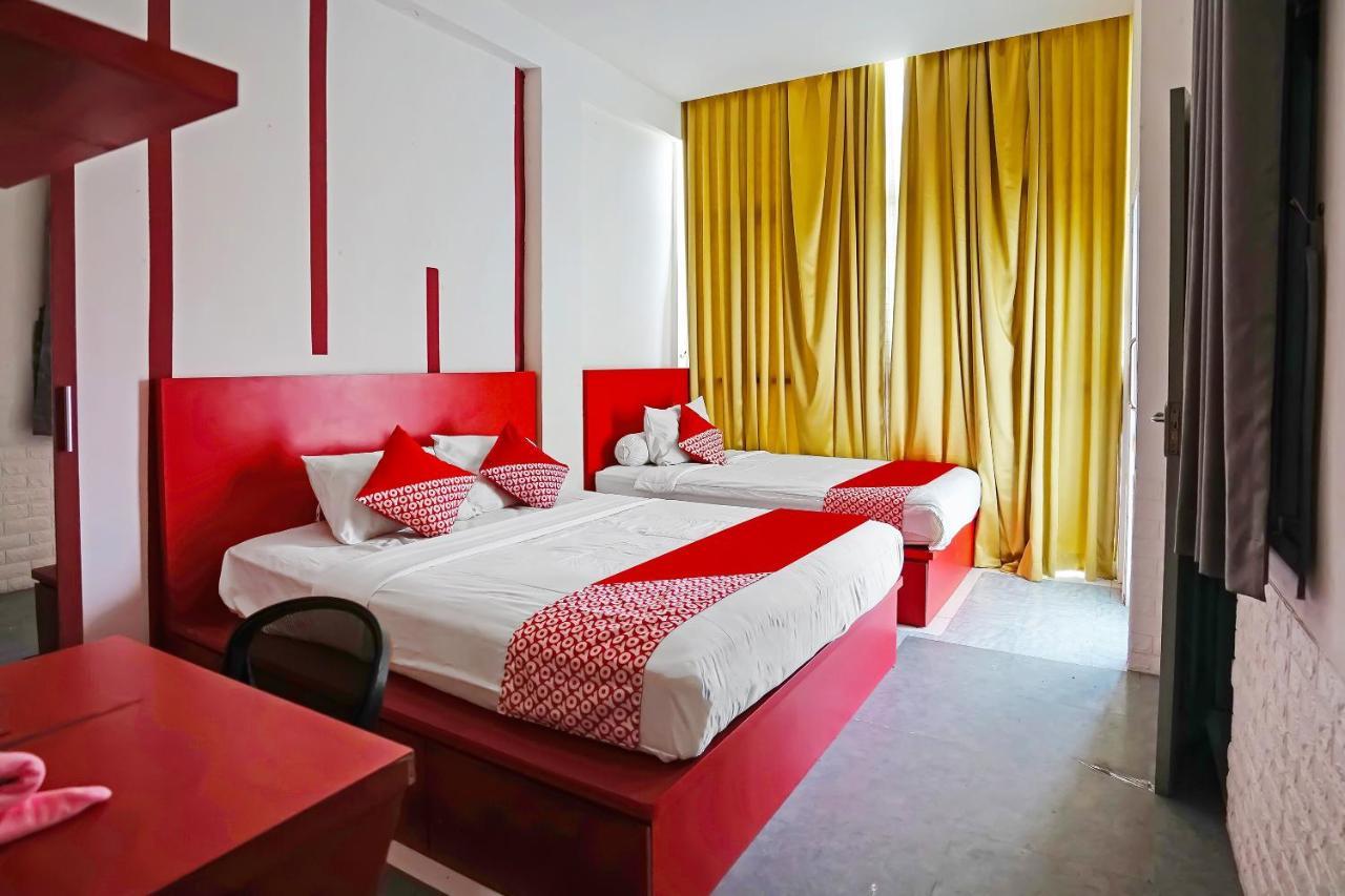 Oyo 91742 Ivy Hotel Palembang Ngoại thất bức ảnh