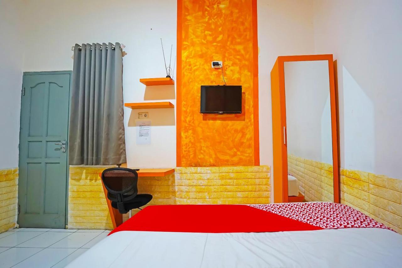 Oyo 91742 Ivy Hotel Palembang Ngoại thất bức ảnh