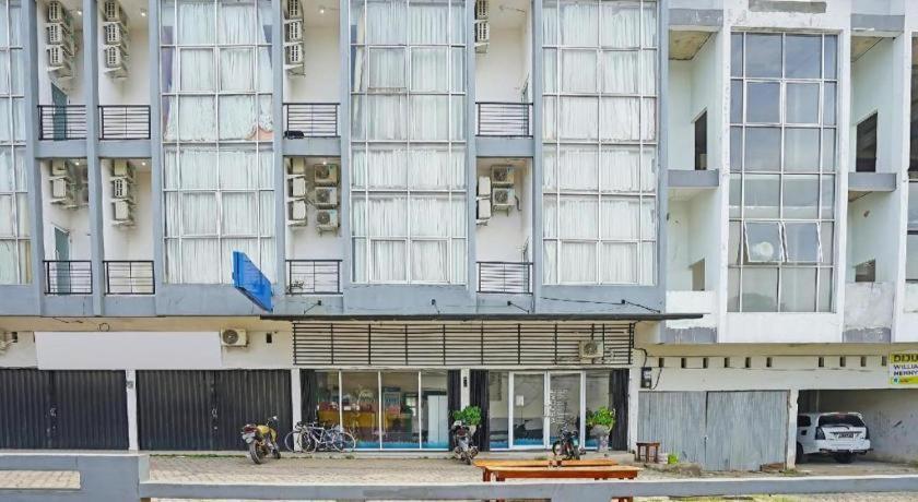 Oyo 91742 Ivy Hotel Palembang Ngoại thất bức ảnh